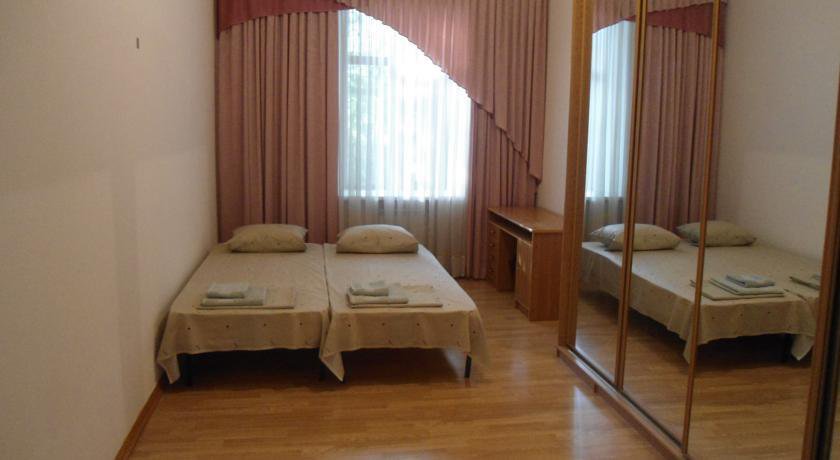 Гостиница Hostel Kvartira 12 Симферополь-17