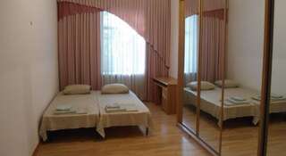 Гостиница Hostel Kvartira 12 Симферополь-7